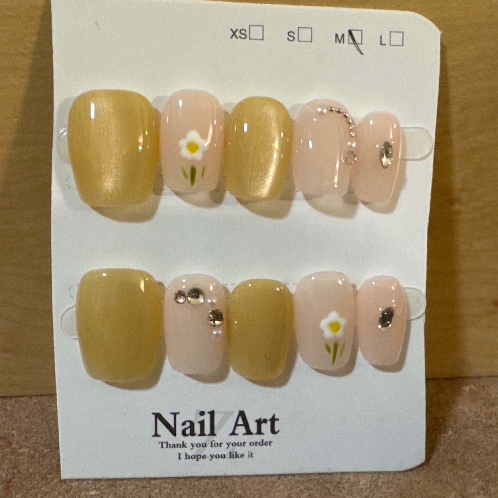 Press On Nails Size M Yellow Pink Cat Eye Daisy Floral Rhinestone Pearl